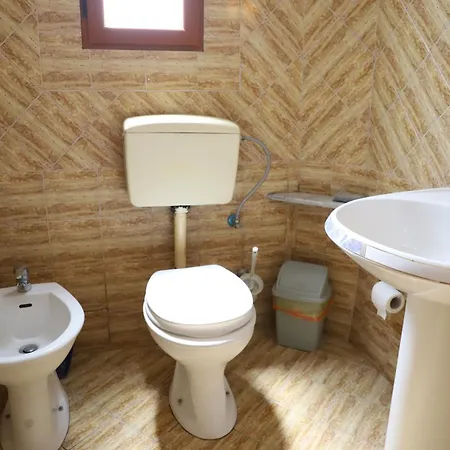 Airbase 게스트하우스 *