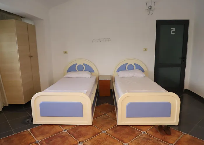 Airbase Maison d'hôtes *